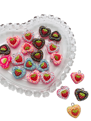 Pingente coração de morango